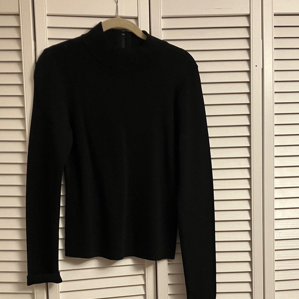 Eliza J Black Long Sleeve Top